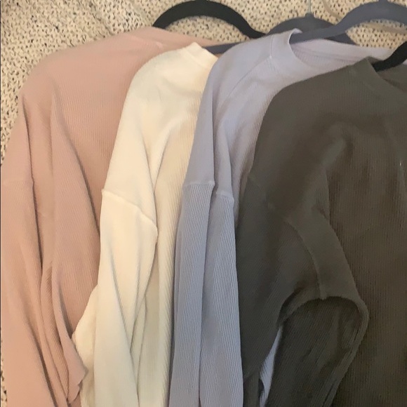 Brandy Melville long sleeve thermal - Picture 1 of 6